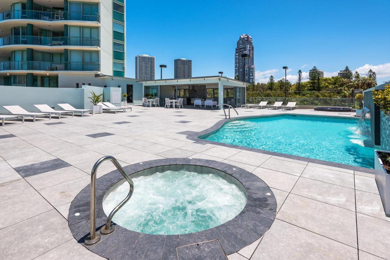 The Waterford On Main Beach Gold Coast Bagian luar foto